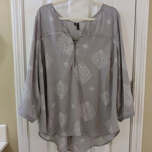 Maurices Soft Gray Blouse with White Patterns